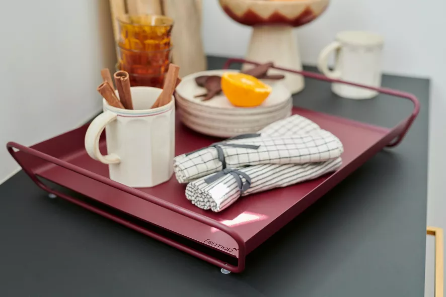 Fermob Alto Dienblad 53x38 Clay Grey 19 Fermob Alto Dienblad 53x38 Clay Grey - Afbeelding 17