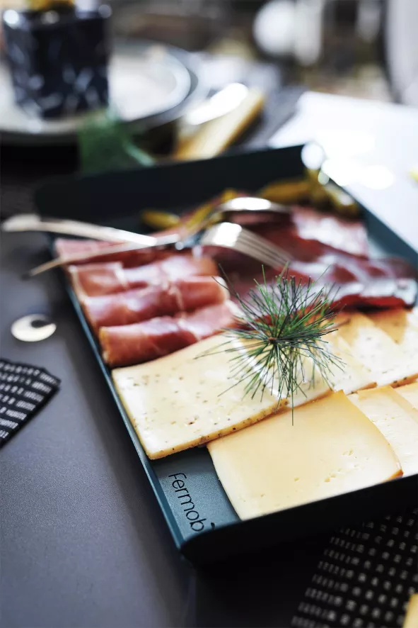 Fermob Alto Tray Dienblad 36x23 Cactus 18 Fermob Alto Tray Dienblad 36x23 Cactus - Afbeelding 16