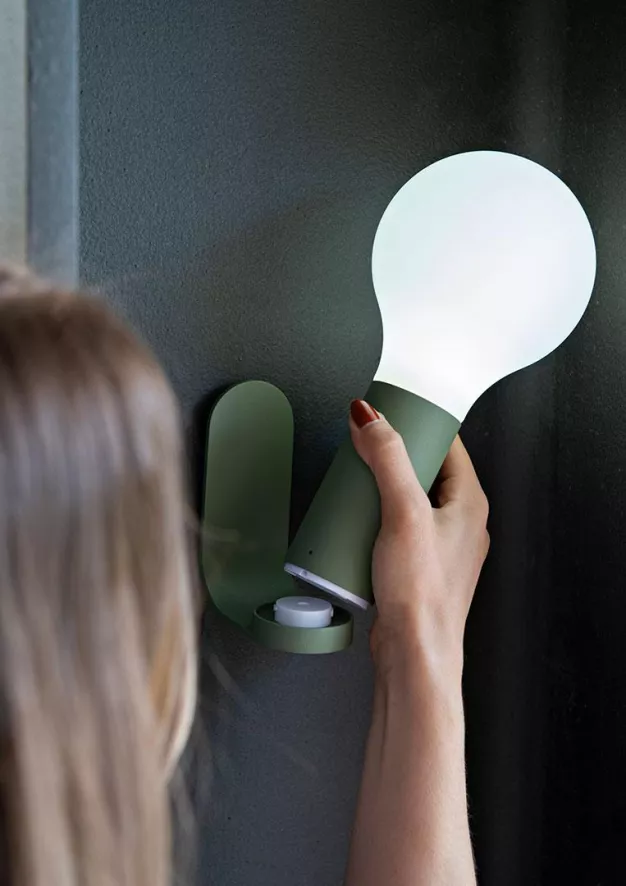 Fermob Aplo H24 Tafellamp LED Oplaadbaar Red Ochre 21 Fermob Aplo H24 Tafellamp LED Oplaadbaar Red Ochre - Afbeelding 19