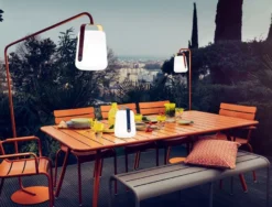 Fermob Balad Tafellamp H38 LED Oplaadbaar Honey 24 Fermob Balad Tafellamp H38 LED Oplaadbaar Honey -Fermob x886x886 fermob balad stand sfeer 1 2.jpg.pagespeed.ic .QTGb7izhOD 3