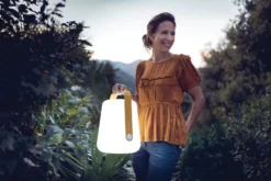 Fermob Balad Tafellamp H38 LED Oplaadbaar Black Cherry -Fermob x886x886 fermob balad tafellamp h2516.jpg.pagespeed.ic .nxfTaCFPW2 4