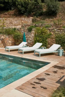 Fermob Bebop Bijzettafel Ø 35cm Black Cherry -Fermob x886x886 fermob bebop bijzettafel 35cm3.jpg.pagespeed.ic .KDD0KfWP F