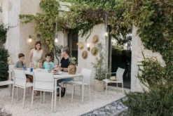 Fermob Aplo Hanglamp LED Oplaadbaar Ø11.5 Cactus -Fermob x886x886 fermob calvi eettafel 195x9525.jpg.pagespeed.ic .kGKpDQ5viP 1