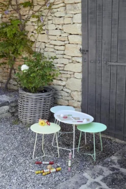 Fermob Cocotte Bijzettafel Small Lapilli Grey -Fermob x886x886 fermob cocotte kruk24.jpg.pagespeed.ic .KTAawskN2q 1