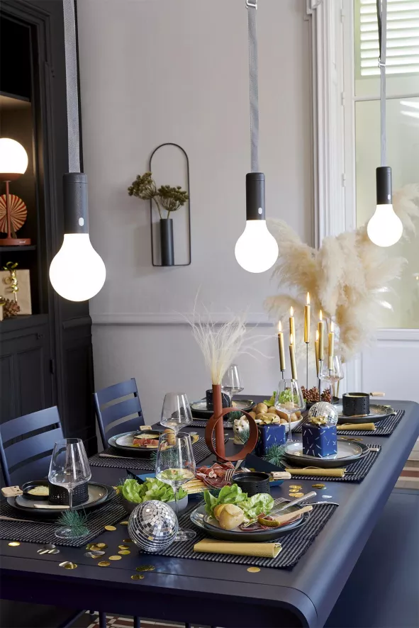 Fermob Itac Cylandrical Vaas 76cm Frosted Lemon 9 Fermob Itac Cylandrical Vaas 76cm Frosted Lemon - Afbeelding 7