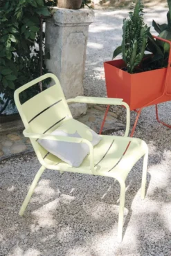 Fermob Luxembourg Lounge Fauteuil Met Armleuning Chili -Fermob x886x886 fermob luxembourg lounge fauteuil met armleuning24.jpg.pagespeed.ic .yxbPfBEAFb 3