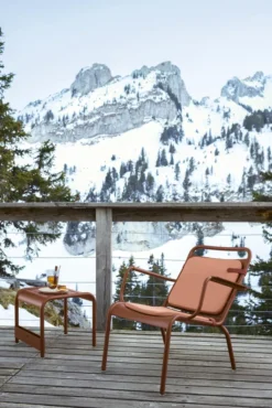 Fermob Luxembourg Voetenbank Honey -Fermob x886x886 fermob luxembourg low fauteuil met armleuning2.jpg.pagespeed.ic .EKYfyKVrAL 6