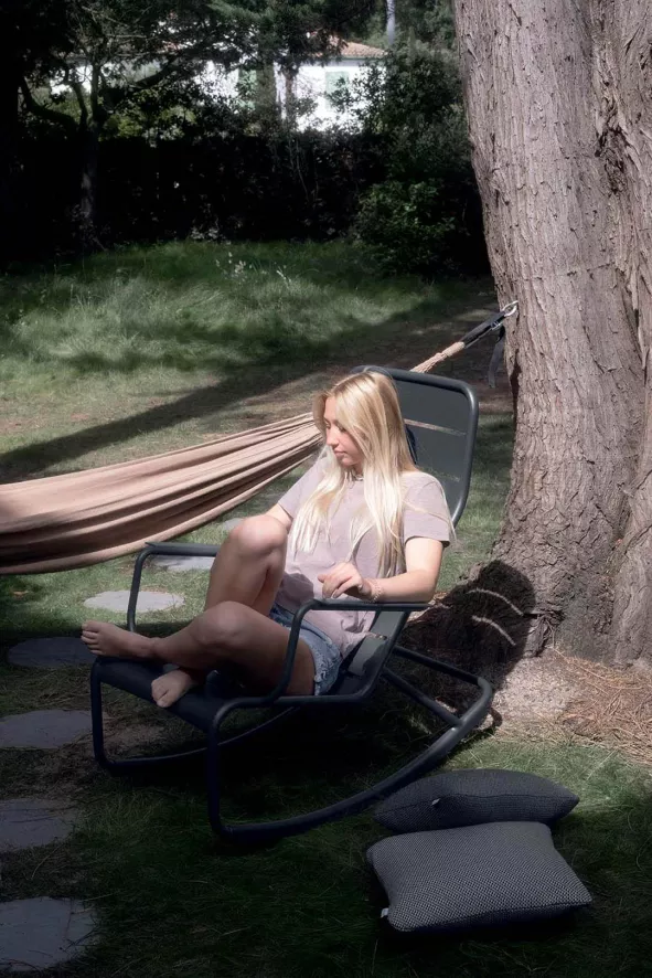 Fermob Luxembourg Schommelstoel Anthracite 20 Fermob Luxembourg Schommelstoel Anthracite - Afbeelding 18