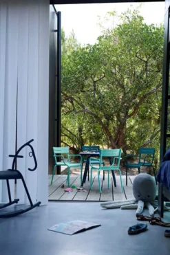 Fermob Luxembourg Tuintafel Vierpoot 80x80 Black Cherry -Fermob x886x886 fermob luxembourg tuinstoel met armleuning62.jpg.pagespeed.ic .aAwCUPrAAZ