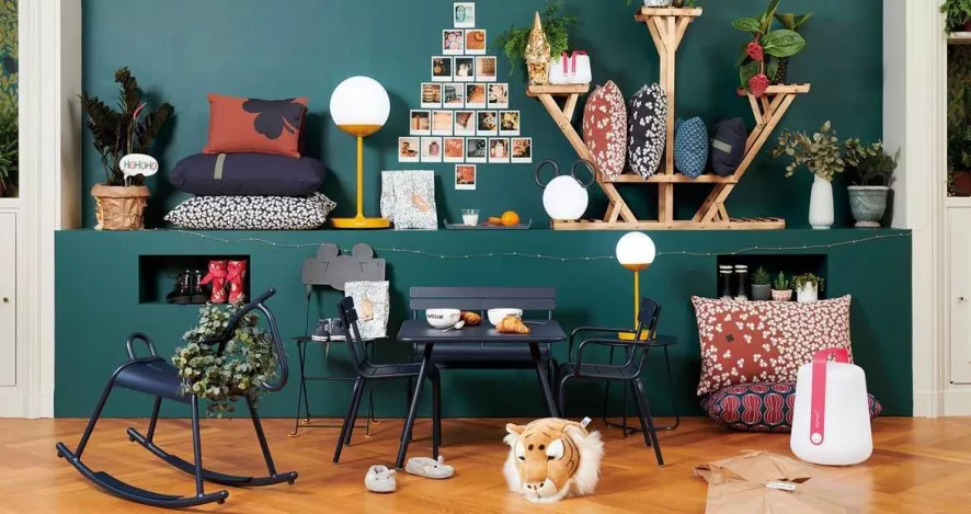 Fermob MOOON! Tafellamp H63 LED Oplaadbaar Black Cherry 4 Fermob MOOON! Tafellamp H63 LED Oplaadbaar Black Cherry - Afbeelding 2