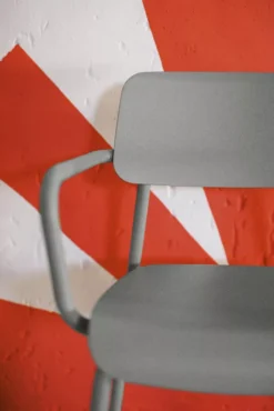 Fermob Studie Tuinstoel Met Armleuning Anthracite -Fermob x886x886 fermob studie tuinstoel met armleuning7.jpg.pagespeed.ic .wC4gnKhsZ1