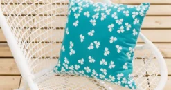 Fermob Trèfle Outdoor Kussen 44x44 Deep Blue -Fermob x886x886 fermob tr fle outdoor kussen 44x445.jpg.pagespeed.ic .sE mjx2k