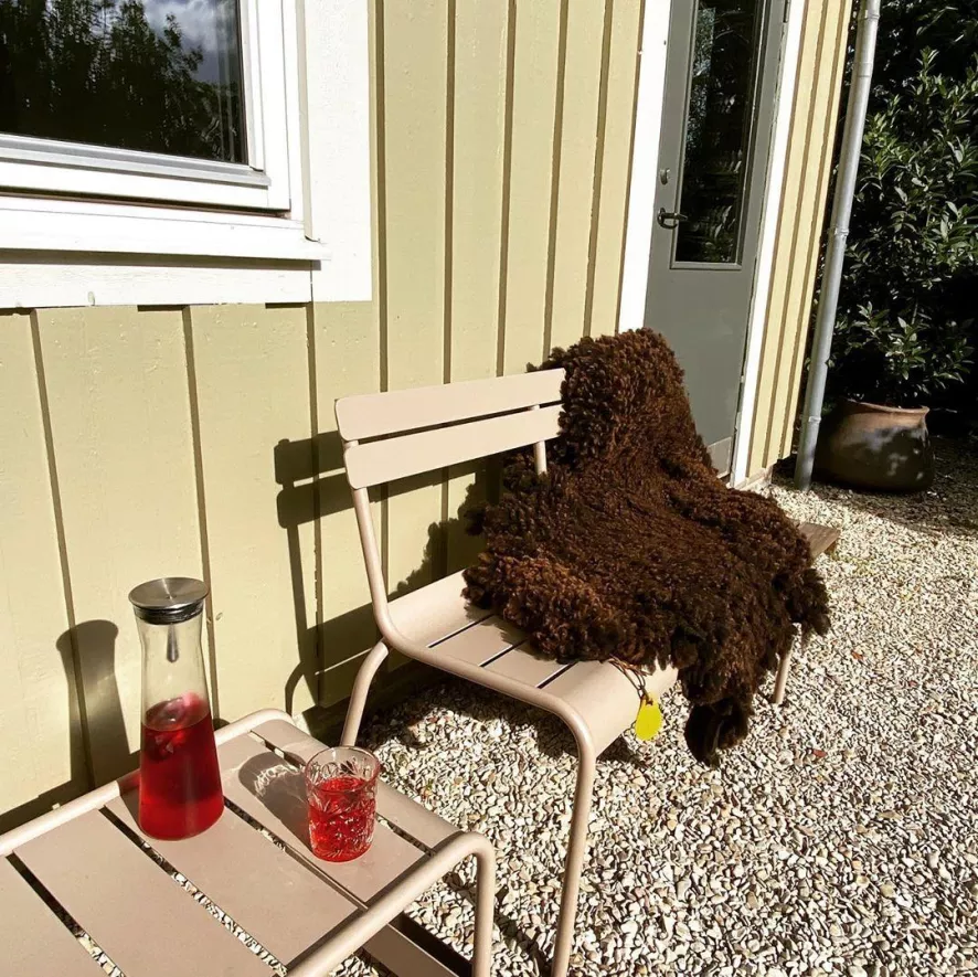 Fermob Luxembourg Tuinbank Met Rugleuning Liquorice 12 Fermob Luxembourg Tuinbank Met Rugleuning Liquorice - Afbeelding 10